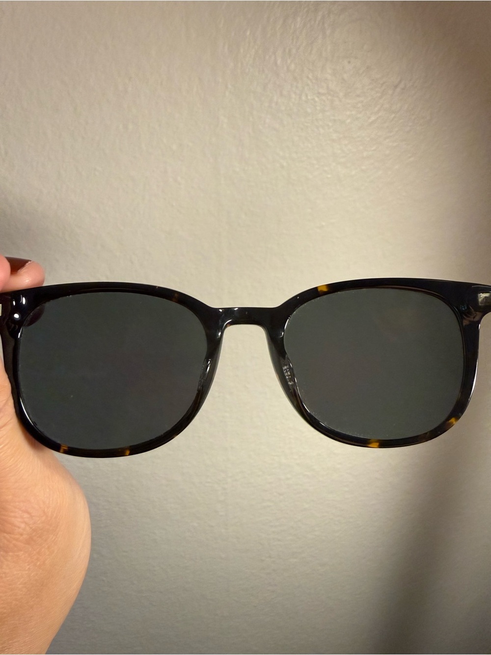 Warby Parker Tortoiseshell Brown and Black Eyeglass Temple